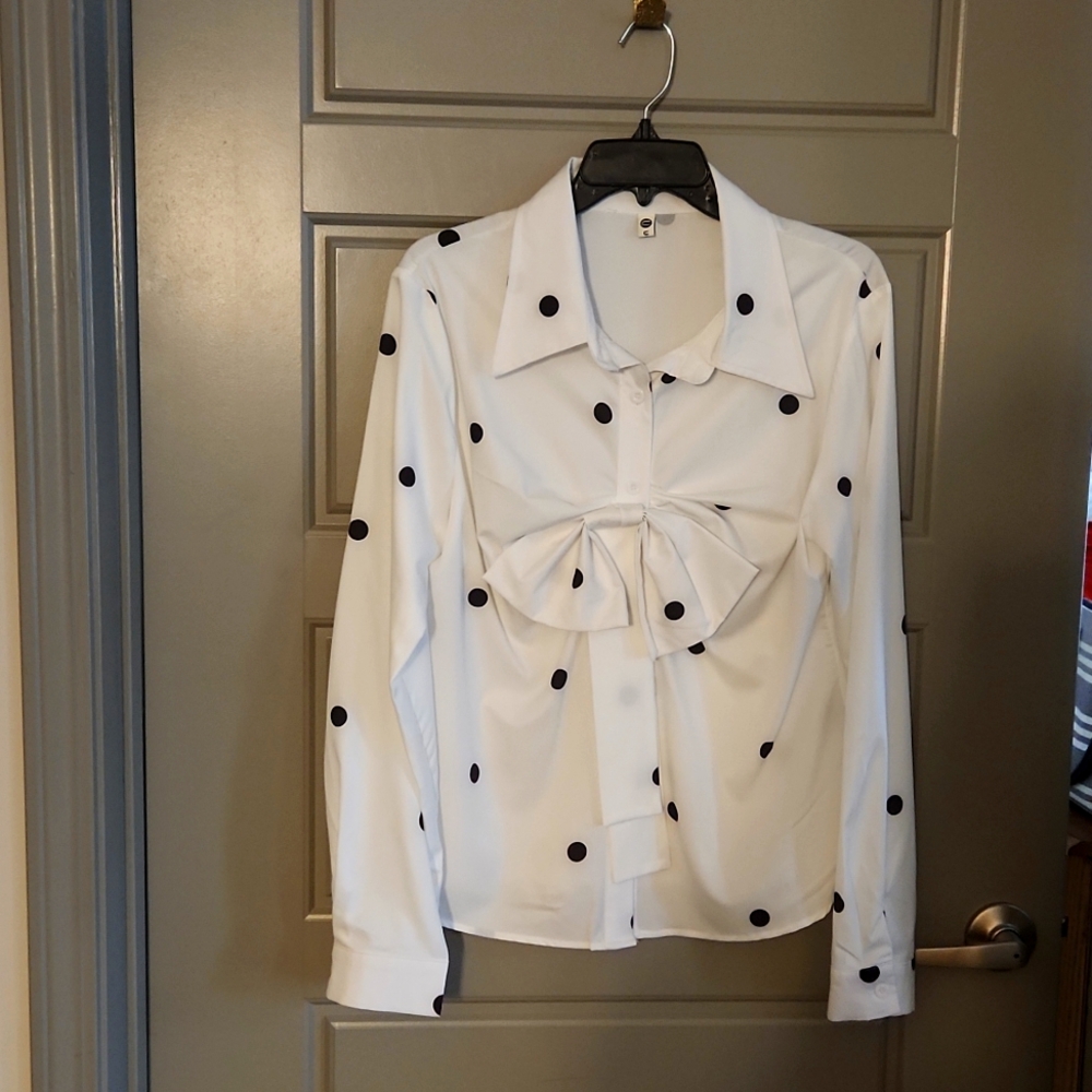 Uoozee black Polk a dot large